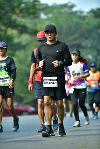 BIB: 42510, 42682
                            <button type="button" onclick="openModal(10127898)" class="btn btn-primary btn-sm float-right btn-popup" data-toggle="modal" data-target=".modal-high-quality">
                        <i class="fas fa-shopping-cart"></i> Add to Cart
                    </button>
                                            <button type="button" onclick="isThisMe(10127898, true)" class="btn btn-success btn-sm float-right btn-popup btn-isme hidden" data-toggle="tooltip" data-placement="bottom" title="นี่คือรูปของคุณใช่ไหม คลิกที่นี่เพื่อเอาเข้าอัลบั้ม">
                        <i class="fas fa-plus"></i> Add to album
                    </button>
                    <button type="button" onclick="isThisMe(10127898, false)" class="btn btn-warning btn-sm float-right btn-popup btn-isnotme hidden">
                        <i class="fas fa-ban"></i> Remove from album
                    </button>